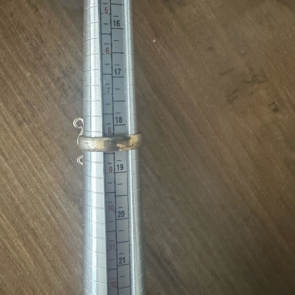 Elegant  925 Silver and White Stone Ring size 8.5 - Picture 5 of 5